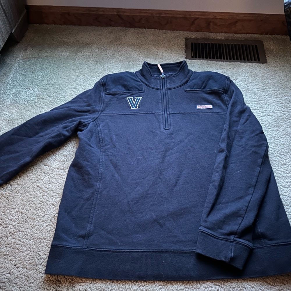Villanova vineyard vine’s women’s navy pullover